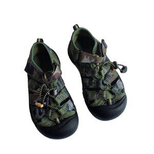 Keen Camouflage Newport H2 Hiking Sandals Kid Sz 1 Green Granola Girl Gorpcore‎